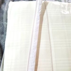 NWOT Flat sheet 350 thread count (approximately for thread count)